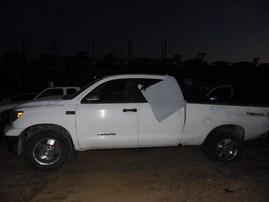 2008 TOYOTA TUNDRA WHITE SR5 EXTENDED CAB 5.7L AT 4WD Z18000